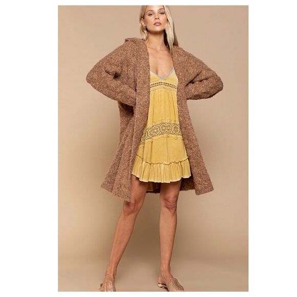 Wool  Blend Chunky Boucle knit Hooded Cardigan in Caramel - Picture 7 of 15